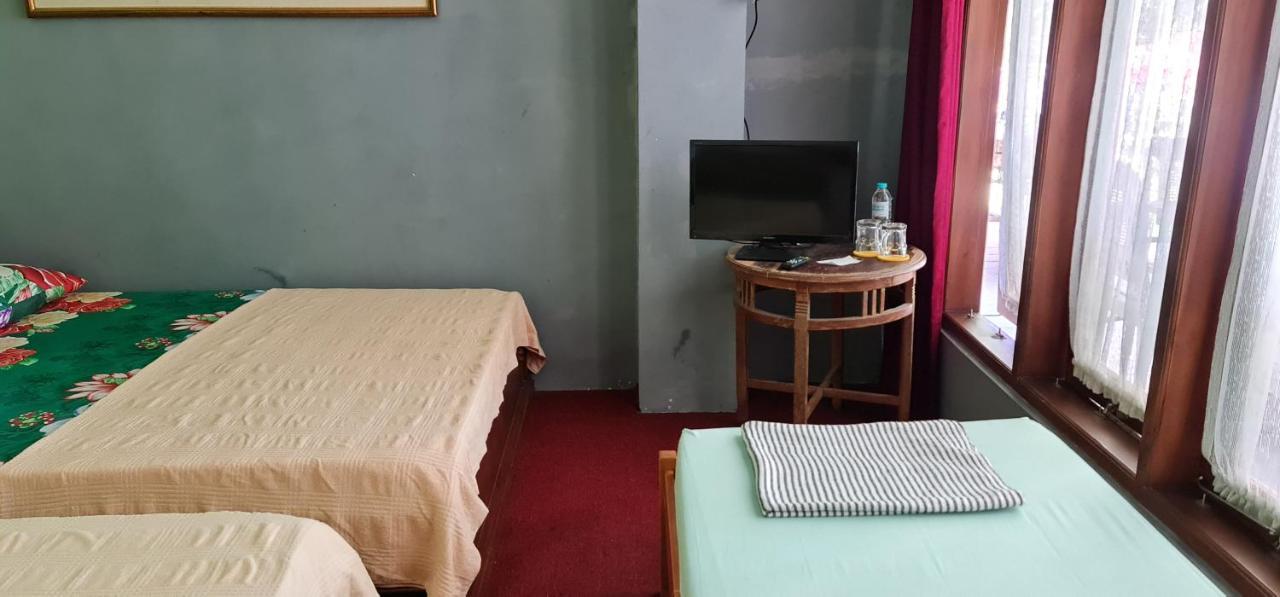 Homestay Triniti Lembang Exterior foto